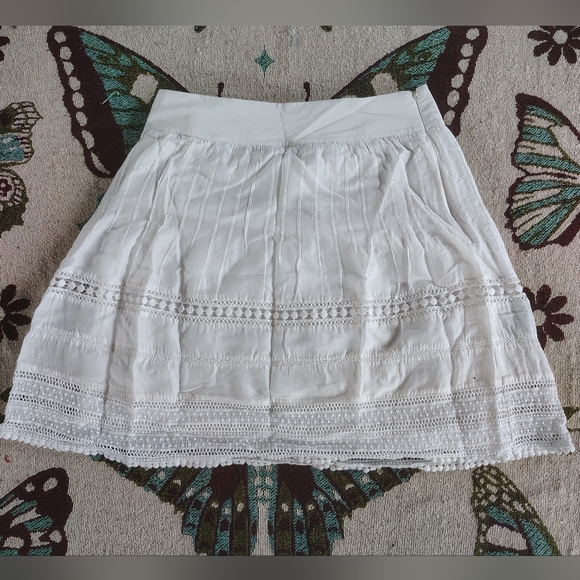 Ann Taylor Dresses & Skirts - Ann Taylor White A-Line Skirt